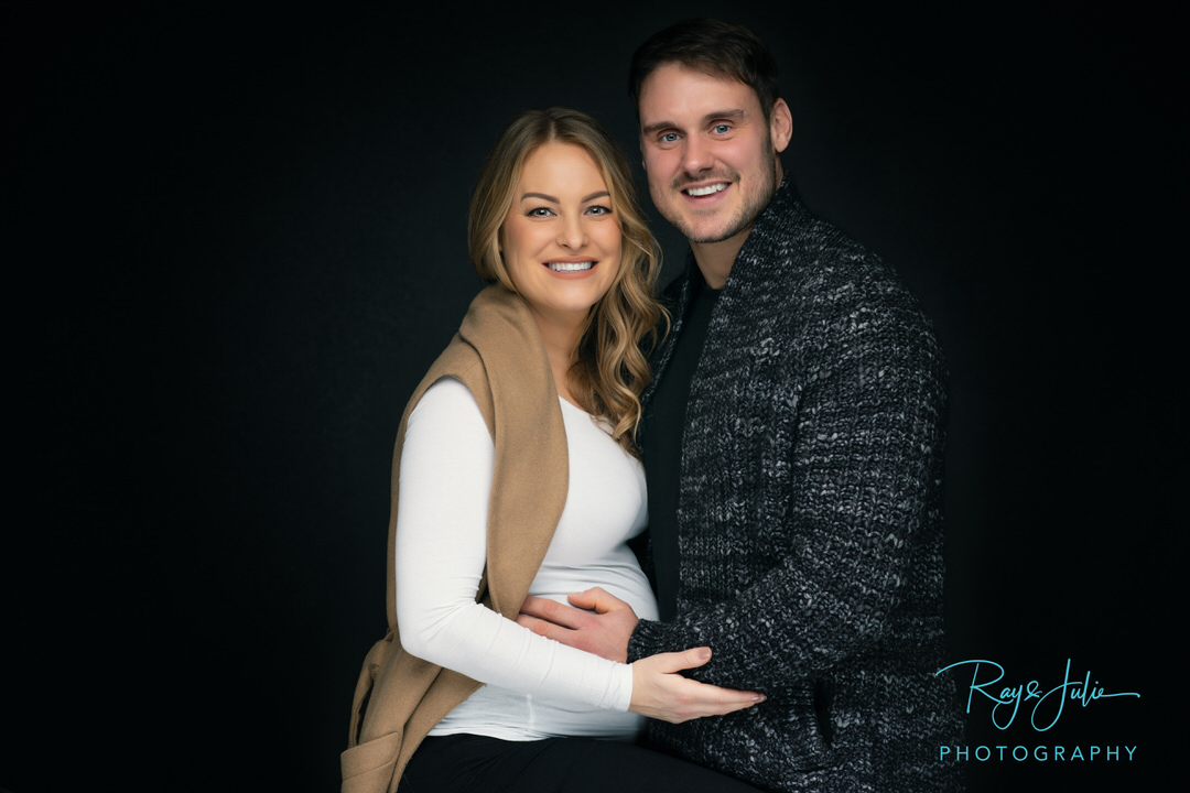 Photo shoot - Photograph - proud parents - Maternity - Mum to be- pregnant - baby - bump - portrait - studio - photography - Yorkshire - Hull