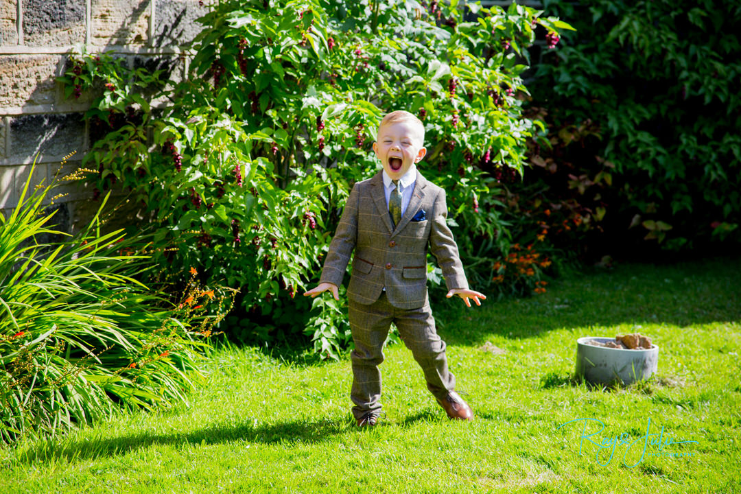 Pageboy having fun - Ray and Julie Photography